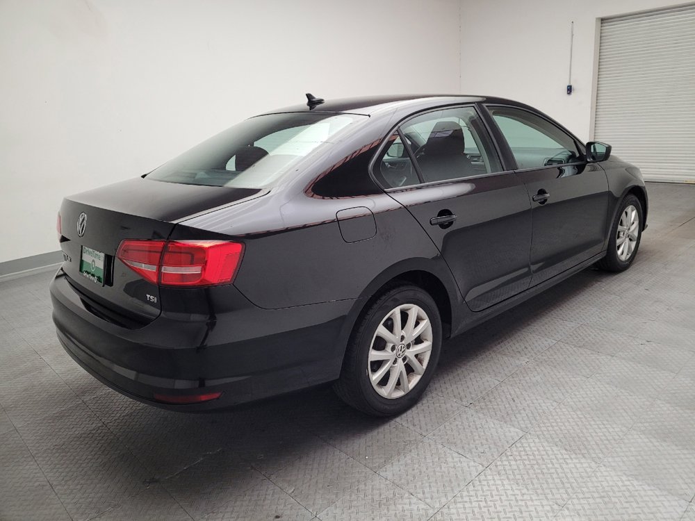 Used 2015 Volkswagen Jetta SE FWD image 9