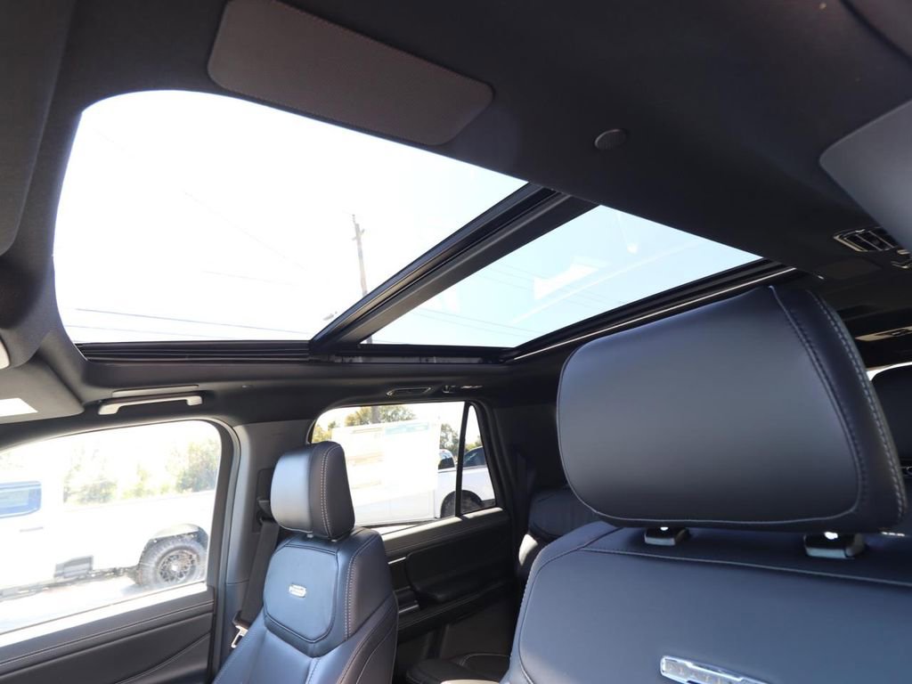 New 2025 Ford Expedition Max Platinum w/ Stealth Performance Package AWD/4WD image 6