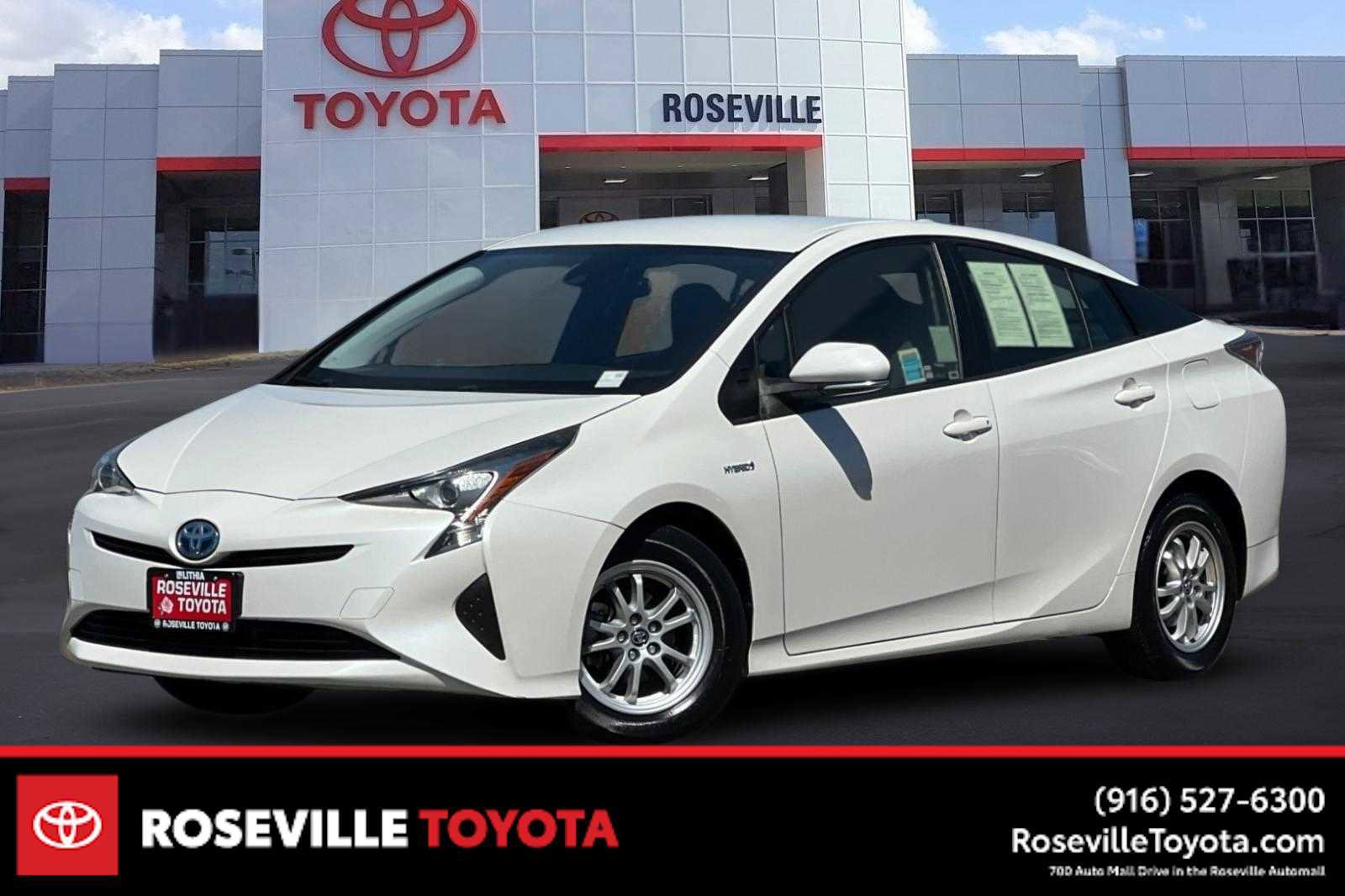 Certified 2017 Toyota Prius Two w/ Carpet Mat Package