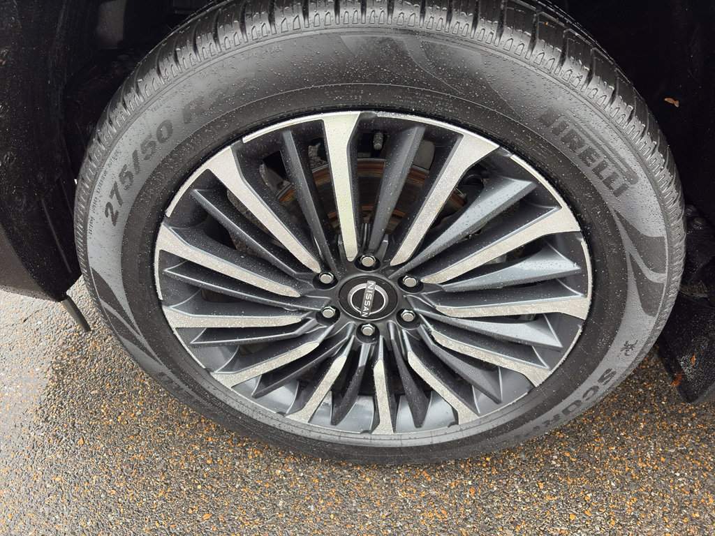 Used 2025 Nissan Armada Platinum Reserve image 9