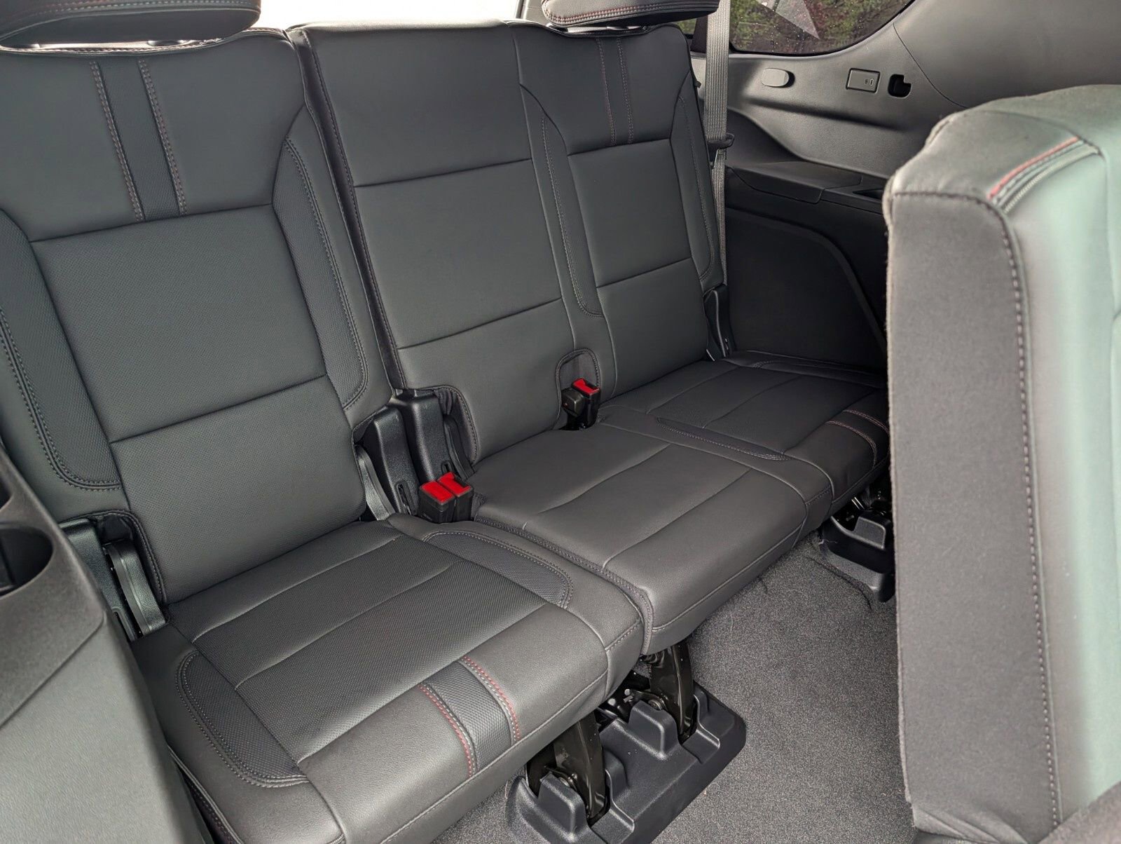 Used 2025 Chevrolet Tahoe RST w/ Comfort Package AWD/4WD image 25