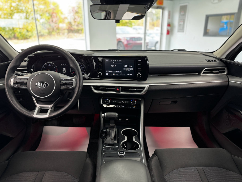 Used 2021 Kia K5 LX image 19