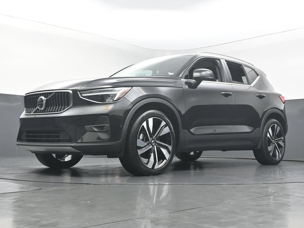 Used 2023 Volvo XC40 B5 Ultimate w/ Climate Package AWD/4WD image 48
