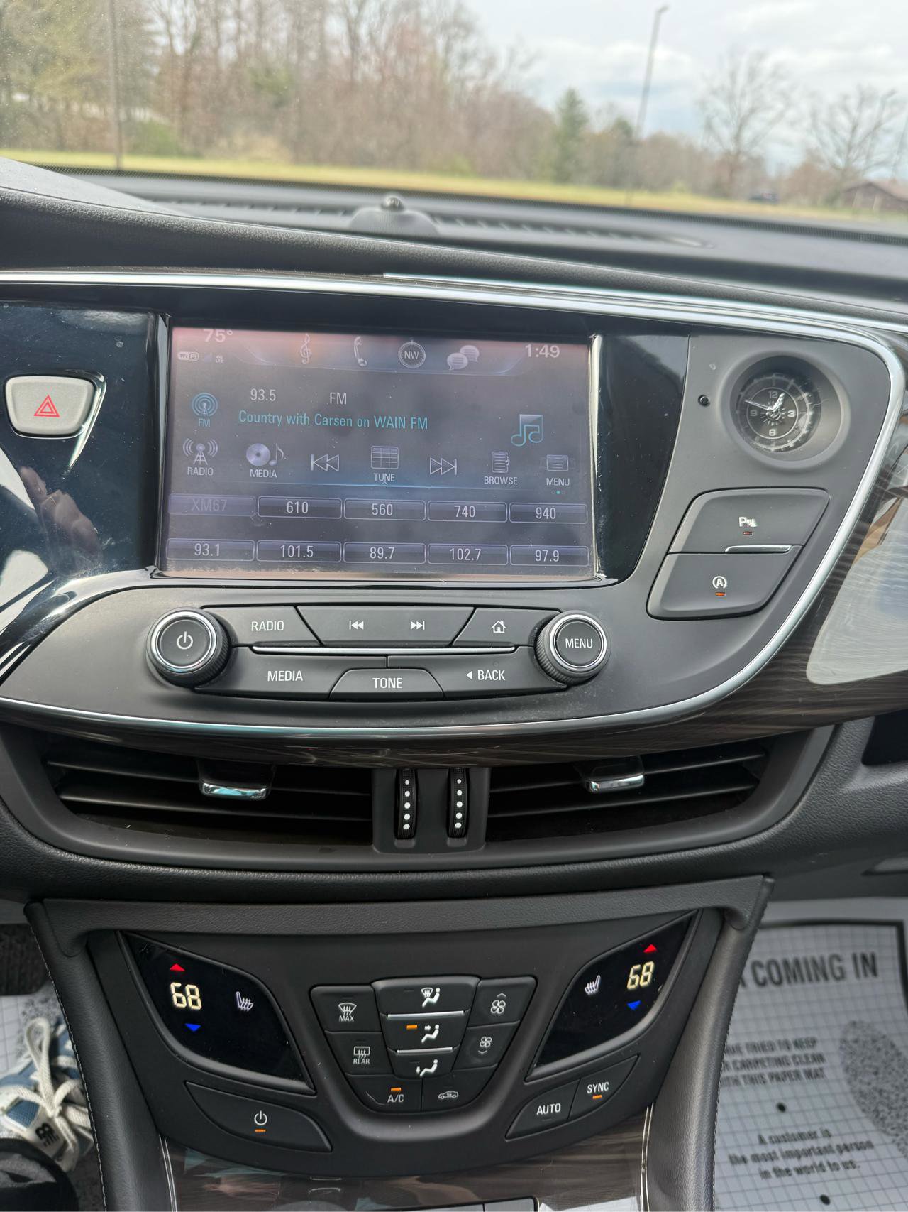 Used 2019 Buick Envision Essence AWD/4WD image 17