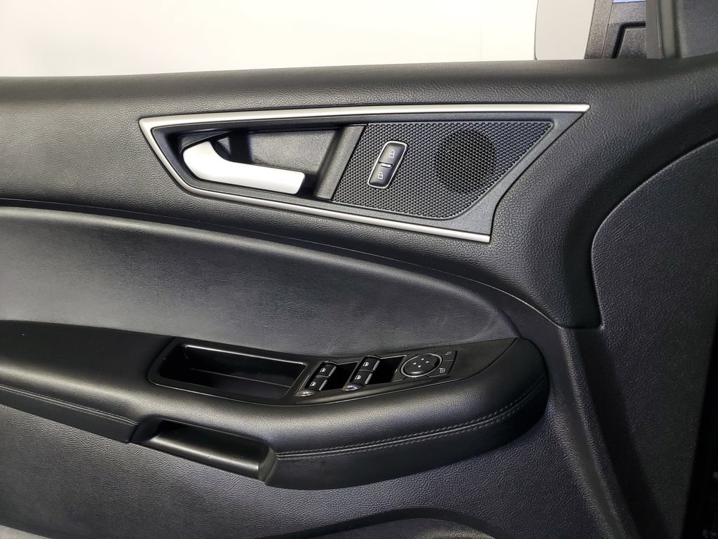Used 2019 Ford Edge SEL w/ Equipment Group 201A FWD image 28