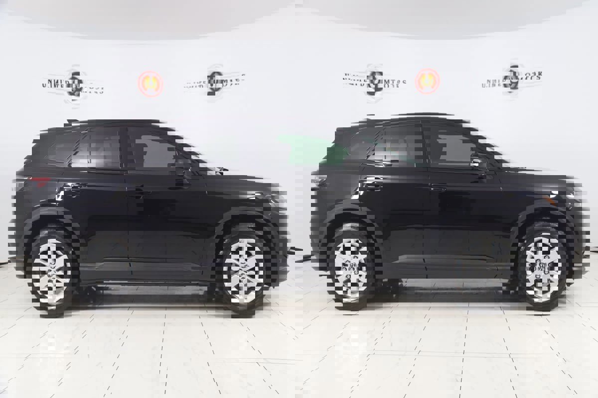 Used 2024 Honda Prologue EX image 2