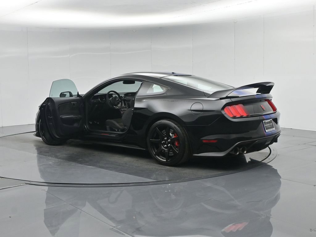 Certified 2017 Ford Mustang Shelby GT350R w/ GT350R Equipment Group 920A RWD image 31