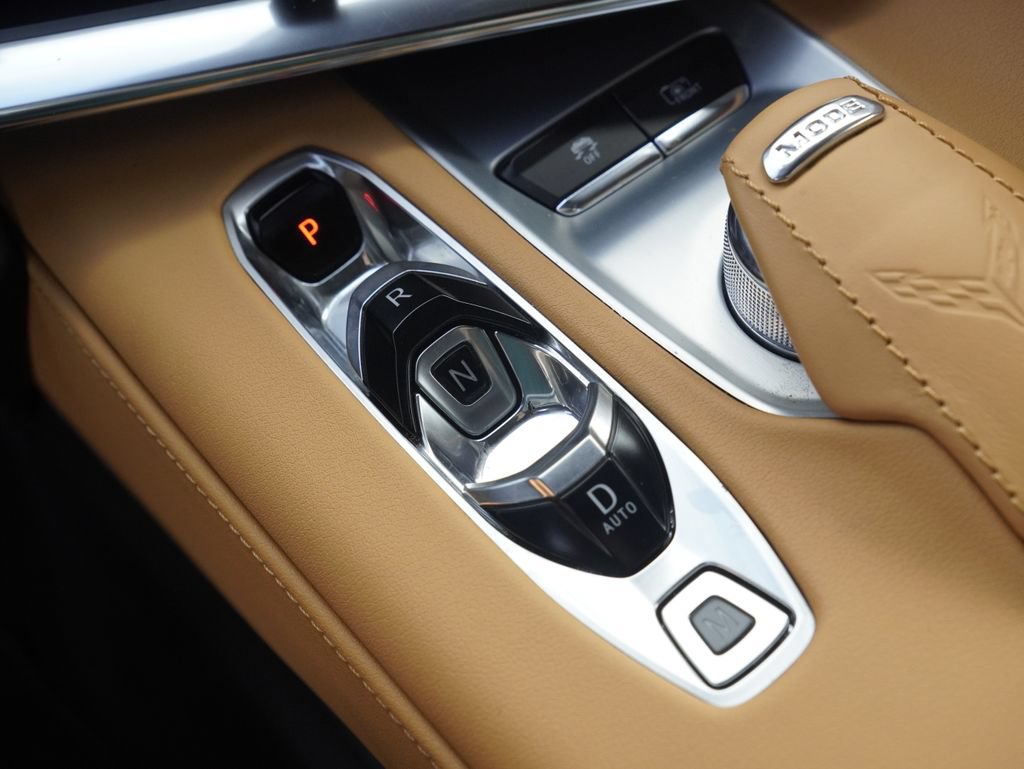 Used 2020 Chevrolet Corvette Stingray Preferred Cpe w/ 2LT Preferred Equipment Group RWD image 22