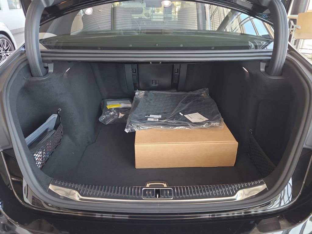 New 2026 Mercedes-Benz S 580 4MATIC Sedan image 13
