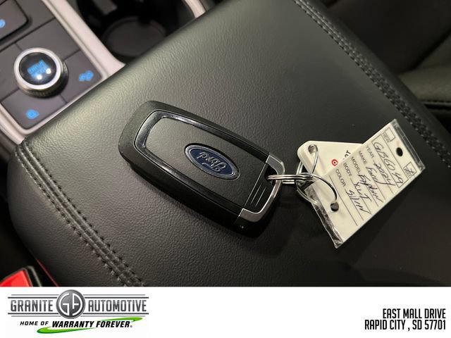 Used 2024 Ford Explorer XLT AWD/4WD image 24