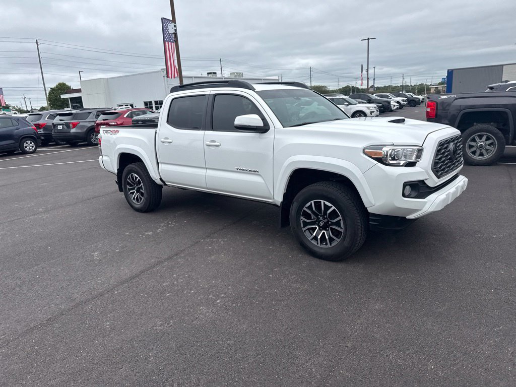 Used 2023 Toyota Tacoma TRD Sport w/ Technology Package AWD/4WD image 18