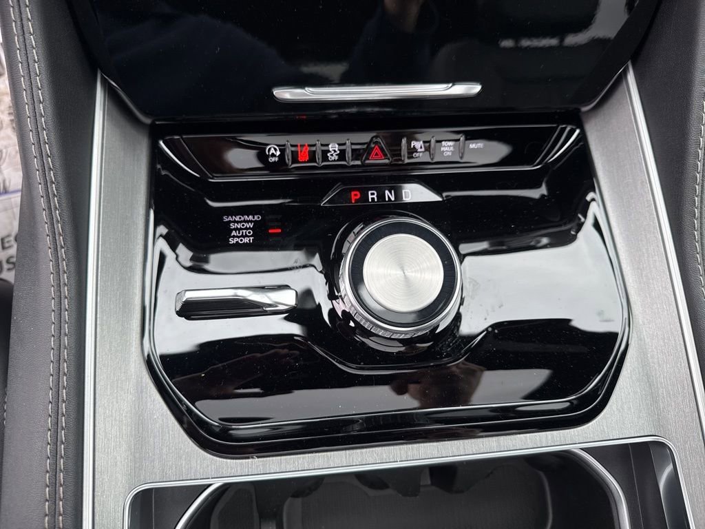 New 2026 Jeep Grand Wagoneer Limited w/ Premium Group II image 15