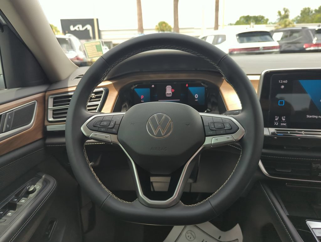 Used 2024 Volkswagen Atlas SE FWD image 26
