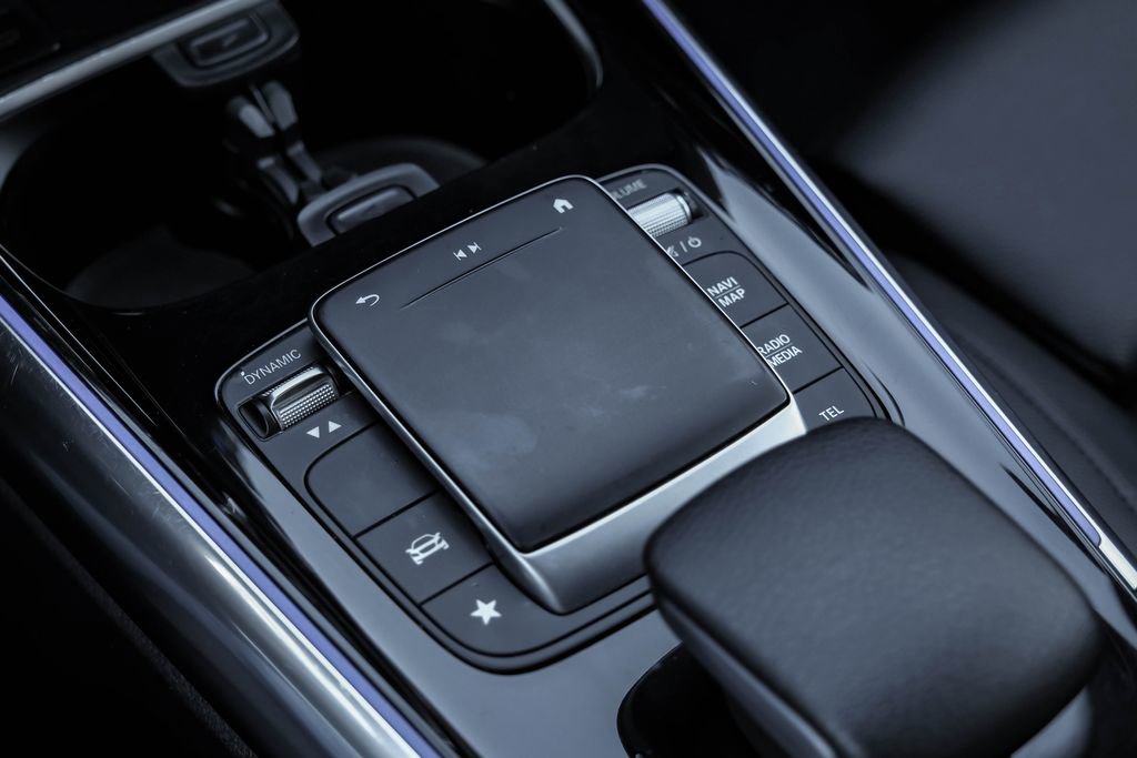 Used 2021 Mercedes-Benz GLA 250 image 24