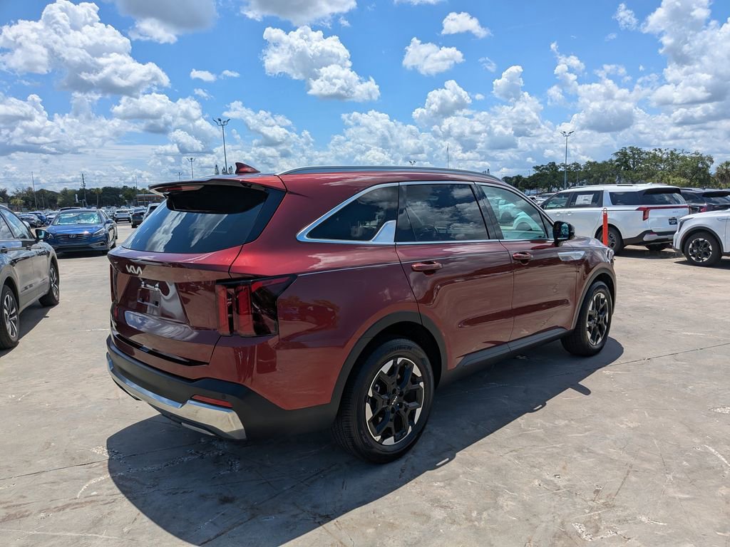 Certified 2024 Kia Sorento S w/ Panoramic Sunroof Package FWD image 8