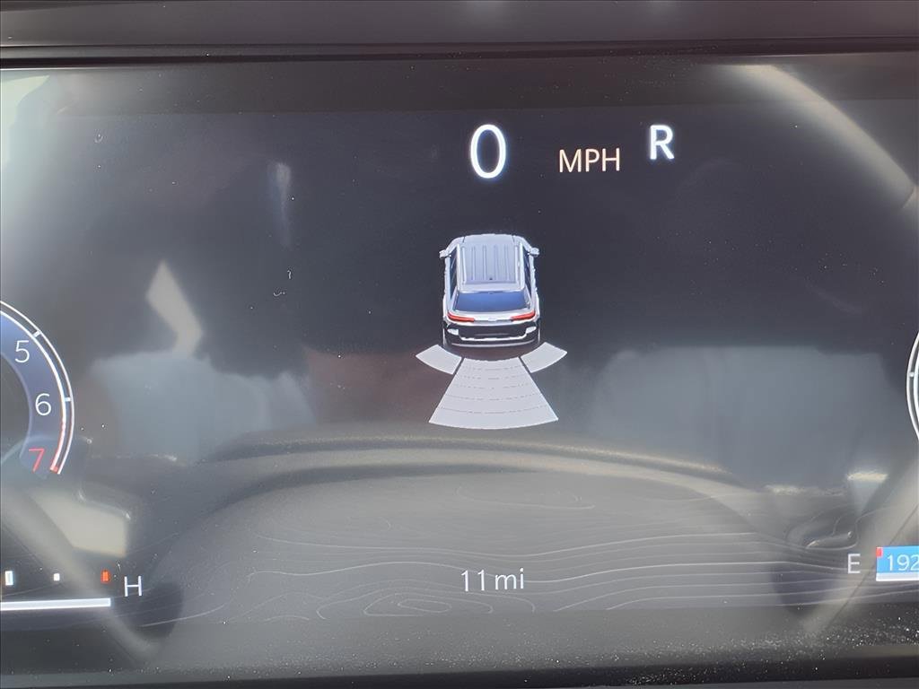 New 2025 Jeep Grand Cherokee L Laredo image 31