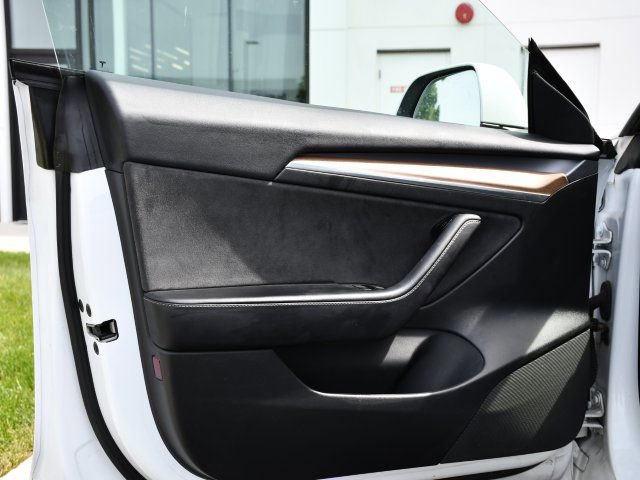 Used 2022 Tesla Model 3 Performance AWD/4WD image 13