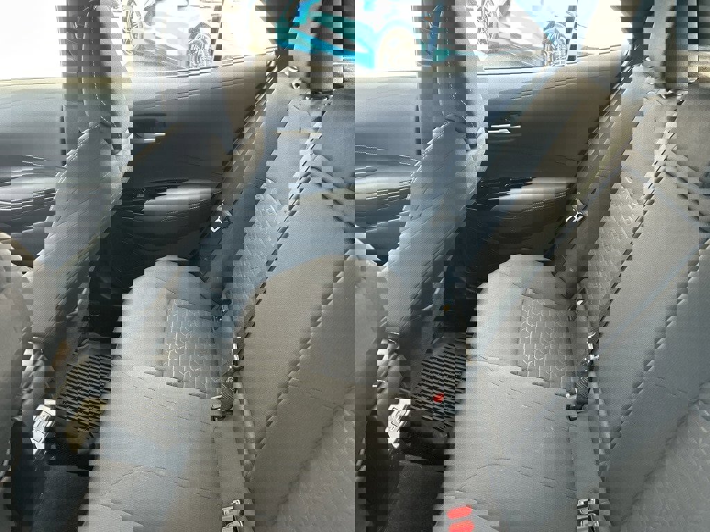 Used 2024 Toyota Corolla SE image 8