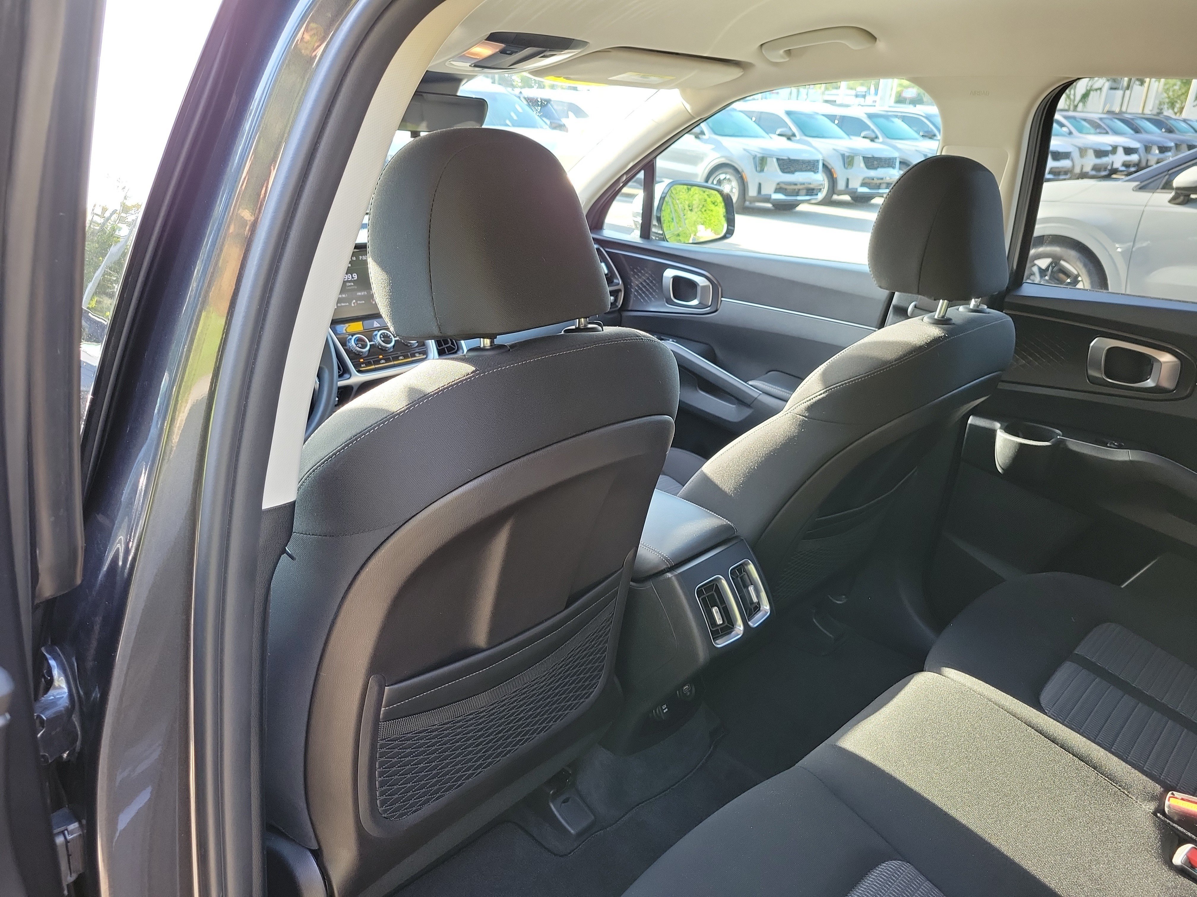 Certified 2022 Kia Sorento LX FWD image 16
