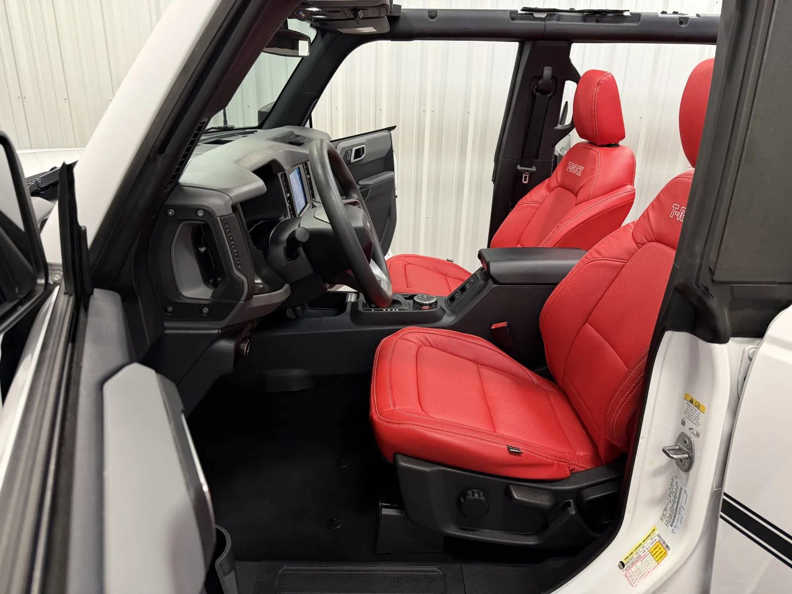 Used 2023 Ford Bronco 4-Door AWD/4WD image 40