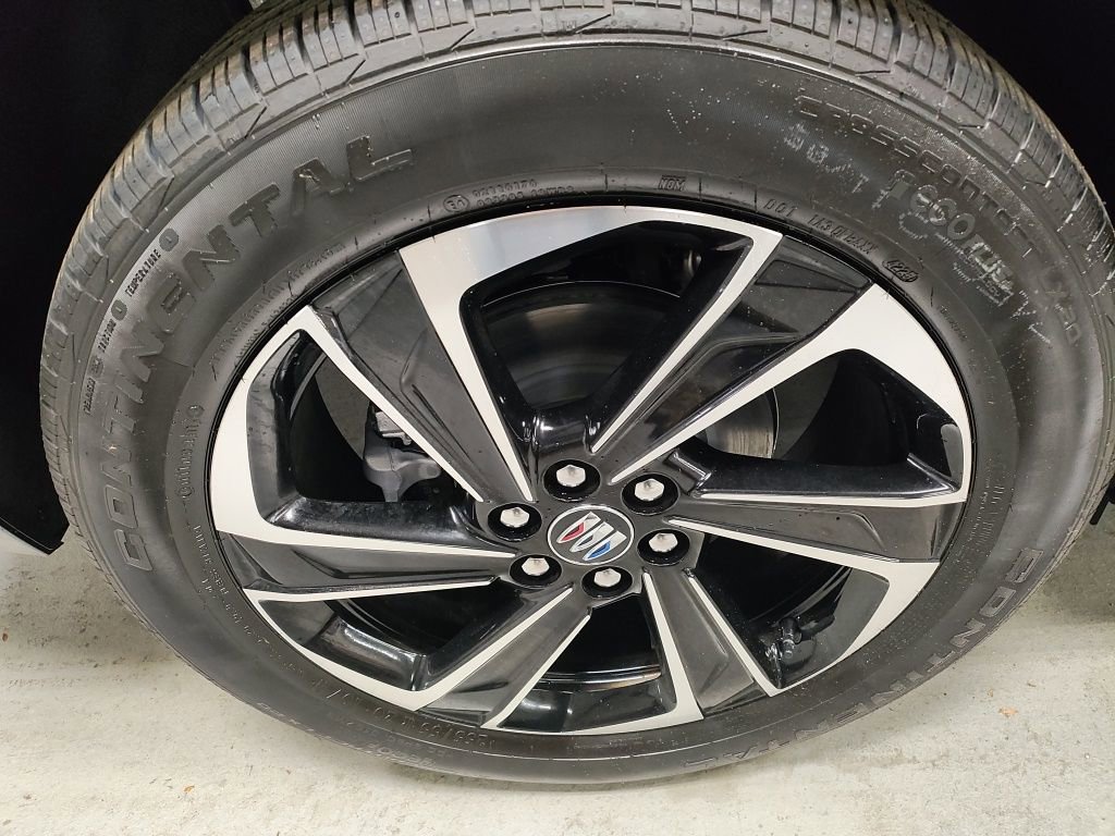 New 2026 Buick Enclave Sport Touring w/ Power Package image 3