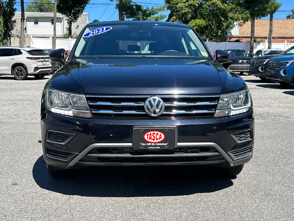 Used 2020 Volkswagen Tiguan SE w/ Panoramic Sunroof Package AWD/4WD image 6