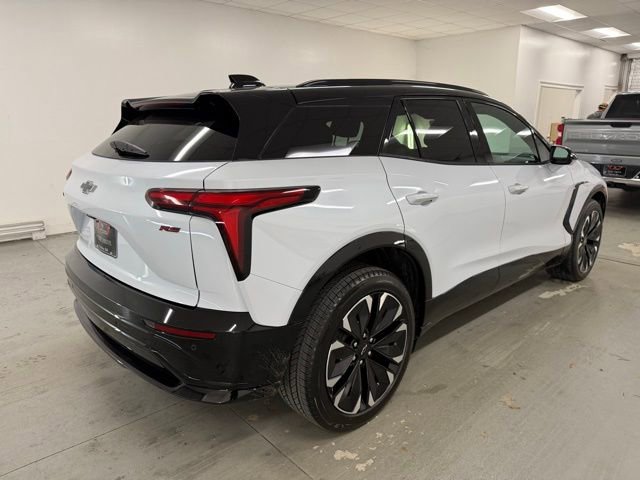 New 2026 Chevrolet Blazer EV RS image 6