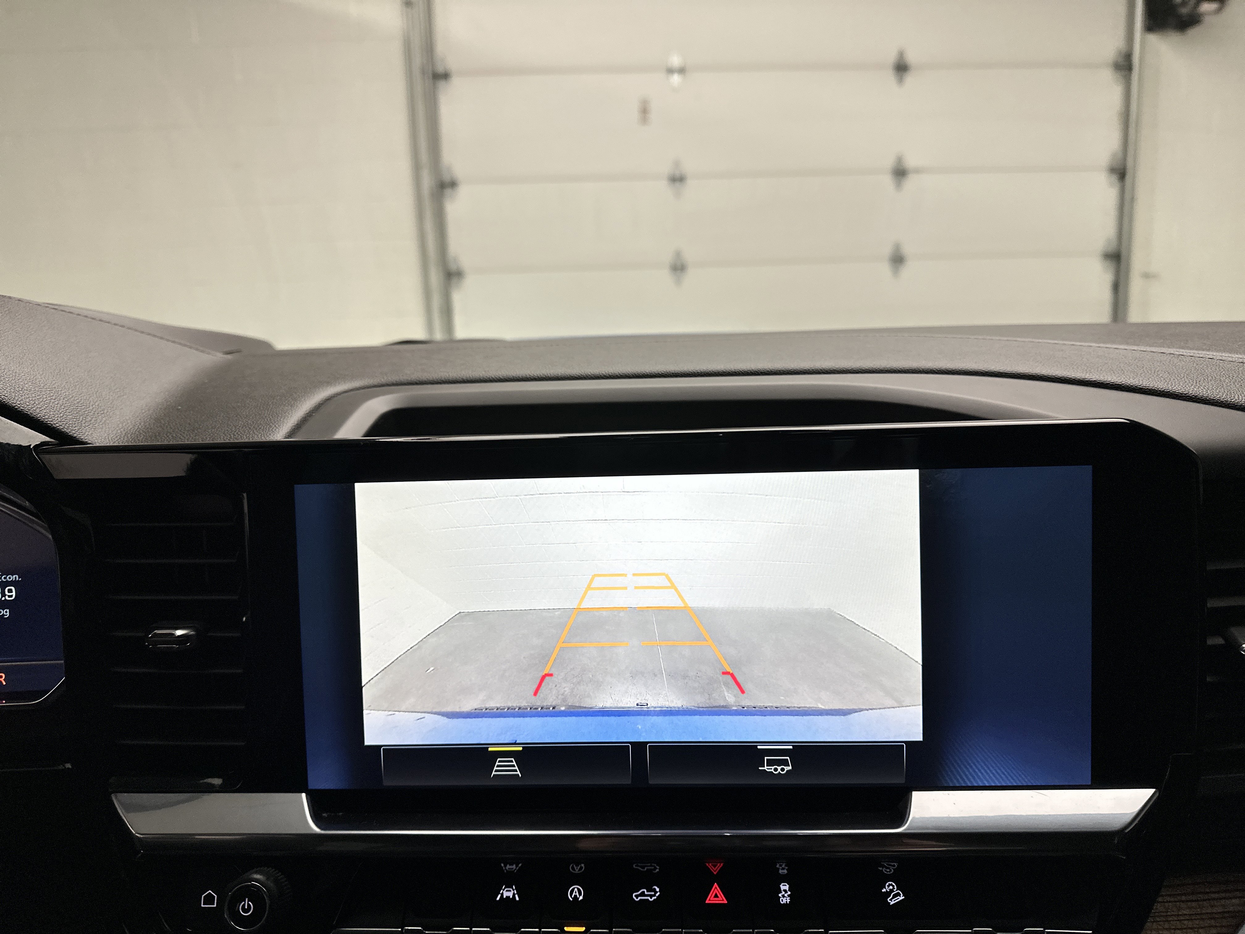 Used 2024 Chevrolet Silverado 1500 RST w/ Z71 Off-Road Package image 31