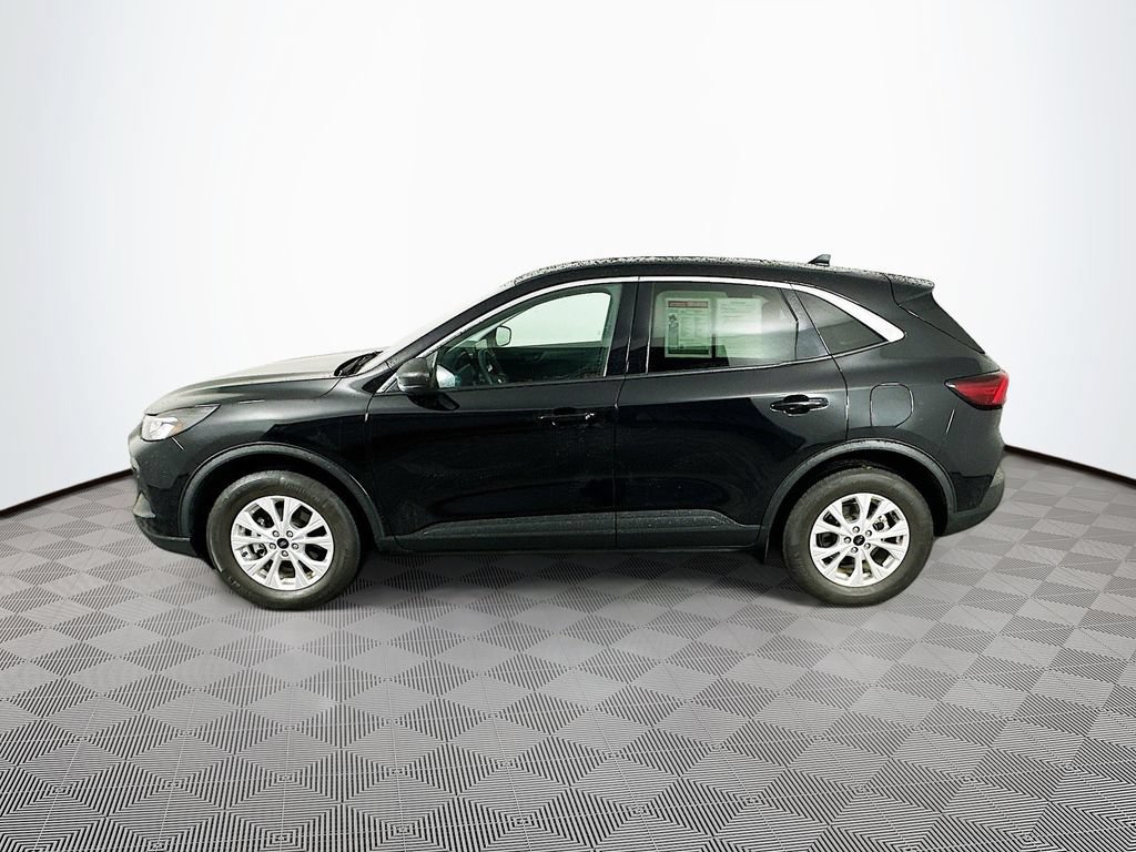 Used 2024 Ford Escape Active w/ Tech Pack #1 AWD/4WD image 6