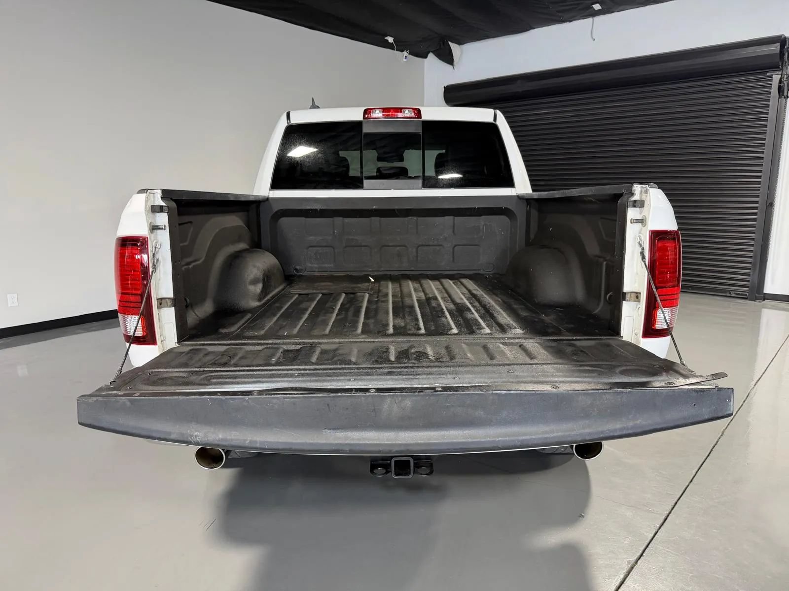 Used 2014 RAM 1500 Laramie w/ Convenience Group AWD/4WD image 15