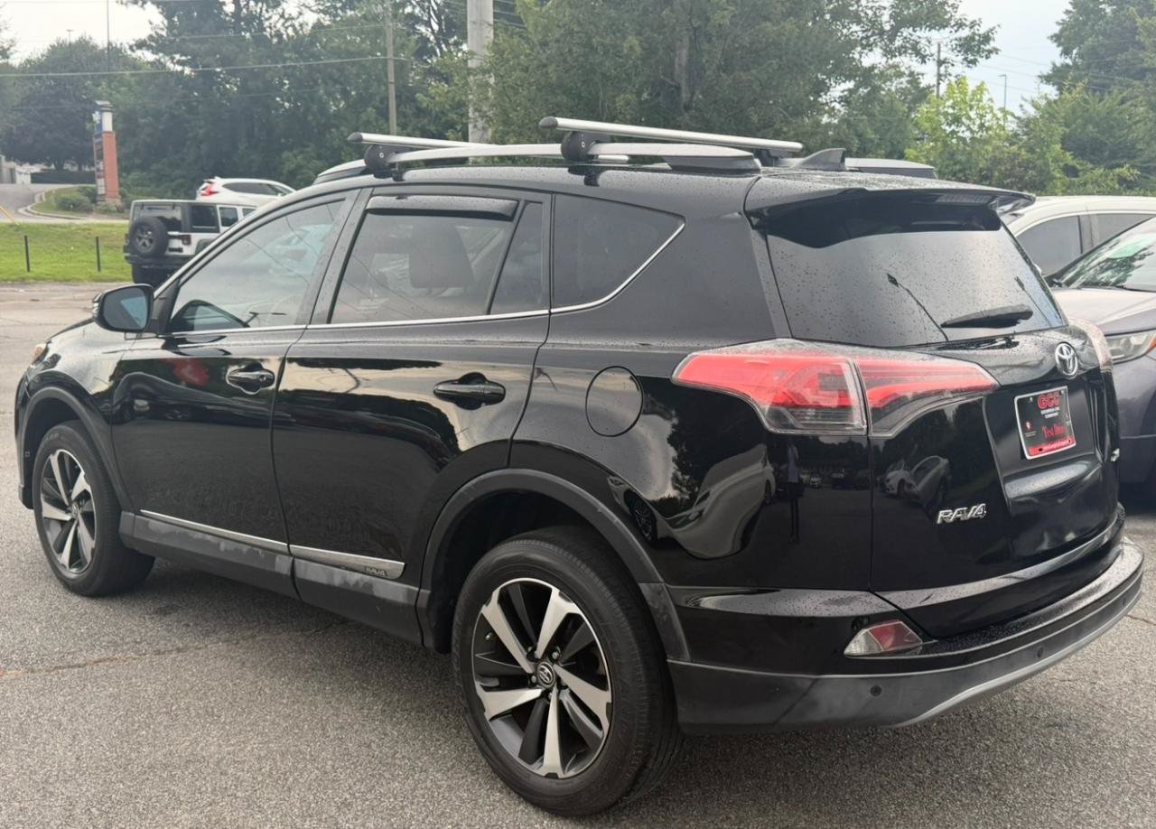 Used 2017 Toyota RAV4 XLE FWD image 6