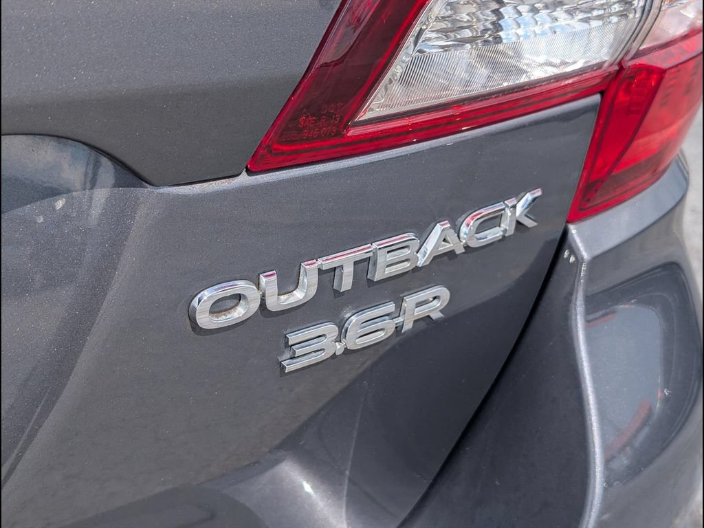 Used 2019 Subaru Outback 3.6R Limited w/ Popular Package #2 AWD/4WD image 23