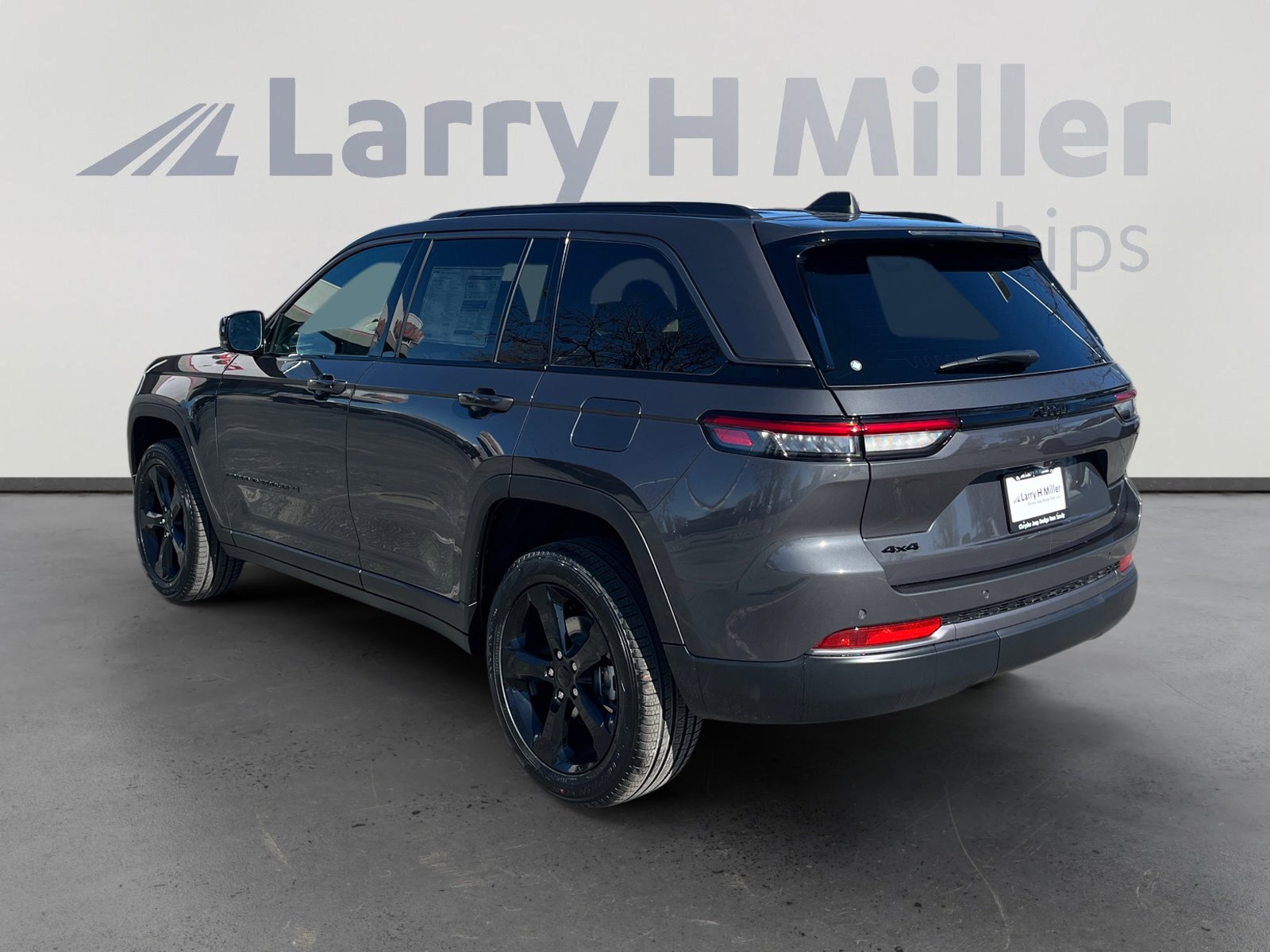 New 2026 Jeep Grand Cherokee Limited image 3