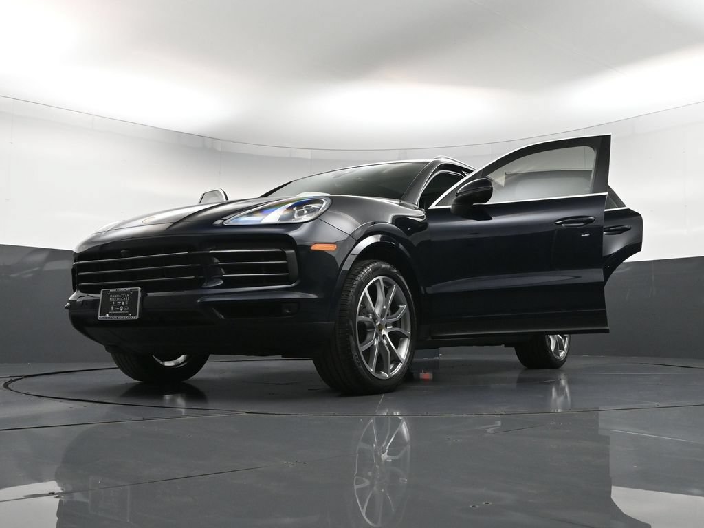 Certified 2023 Porsche Cayenne AWD/4WD image 37