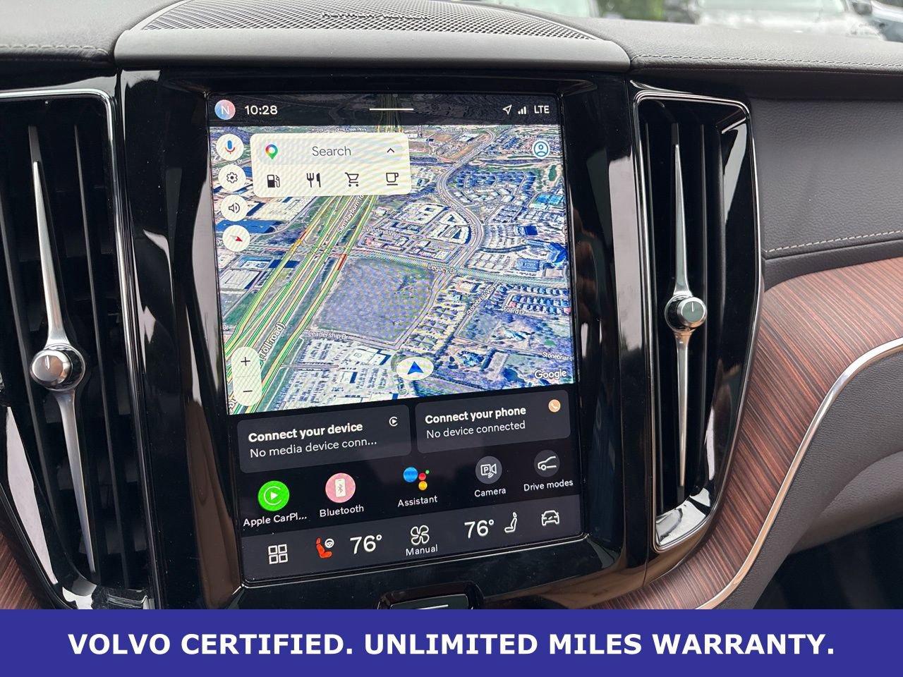 Certified 2025 Volvo XC60 B5 Ultra w/ Protection Package Premier image 21