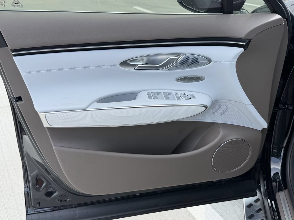 New 2026 Genesis GV70 2.5T Advanced AWD/4WD image 10
