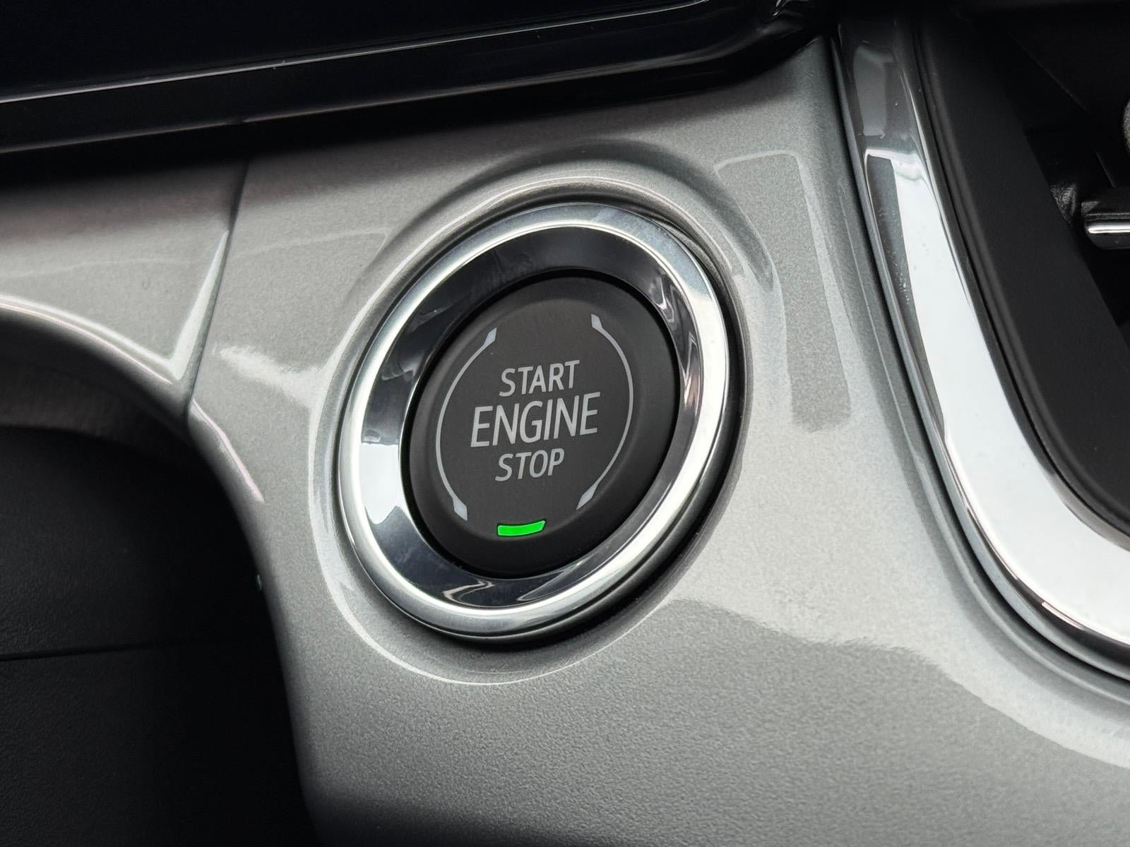 New 2026 Chevrolet Trax LT w/ LT Convenience Package FWD image 9