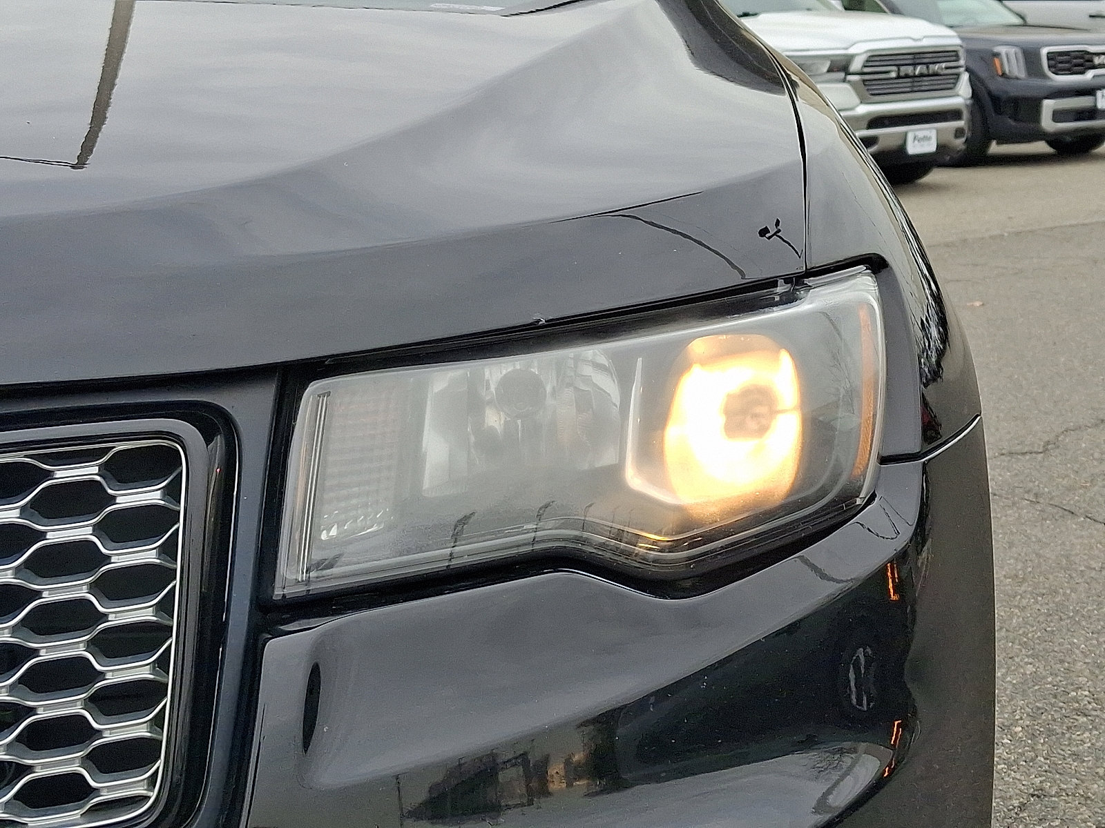 Used 2017 Jeep Grand Cherokee Altitude image 9