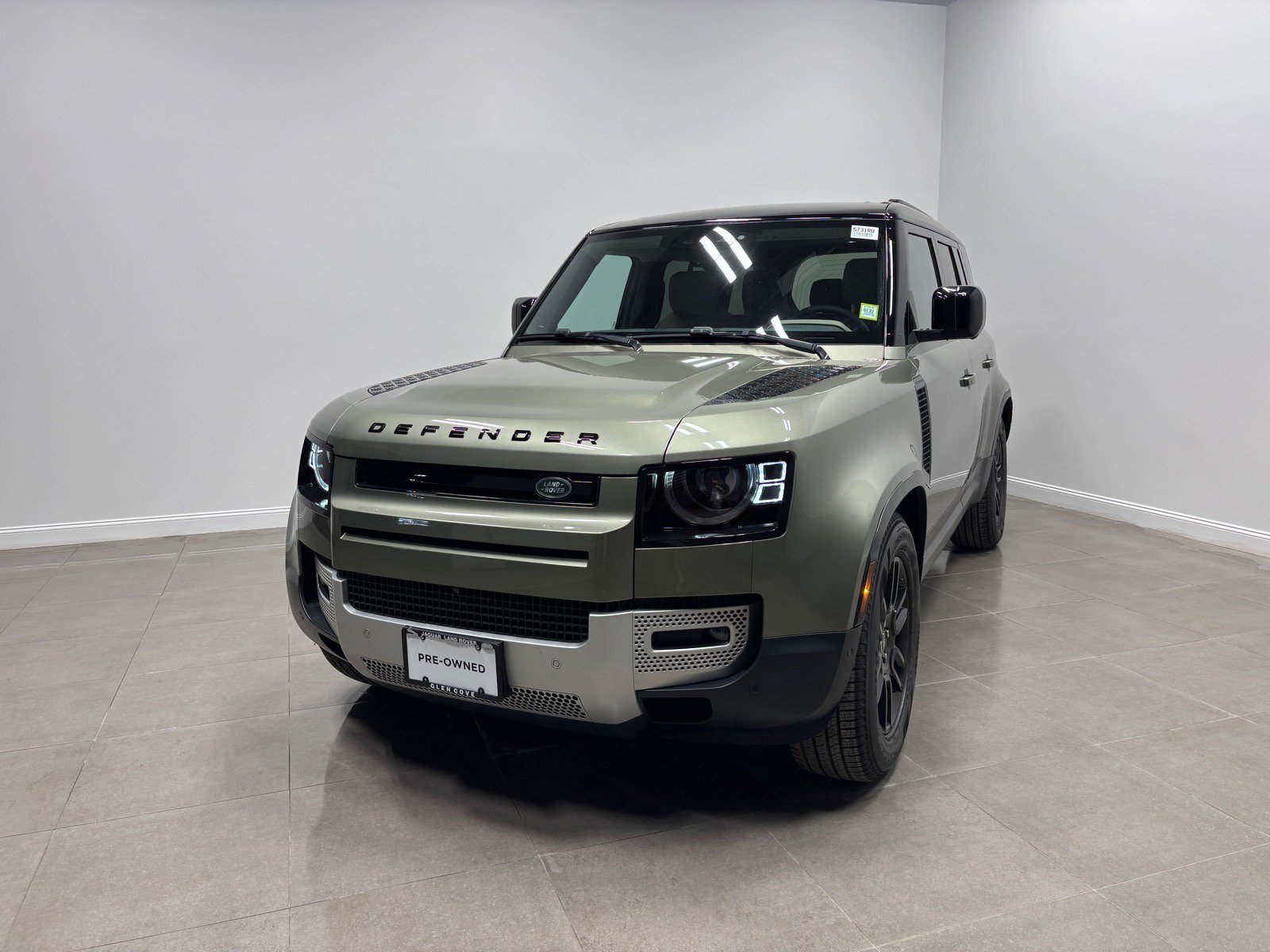 Used 2024 Land Rover Defender 110 S AWD/4WD image 2