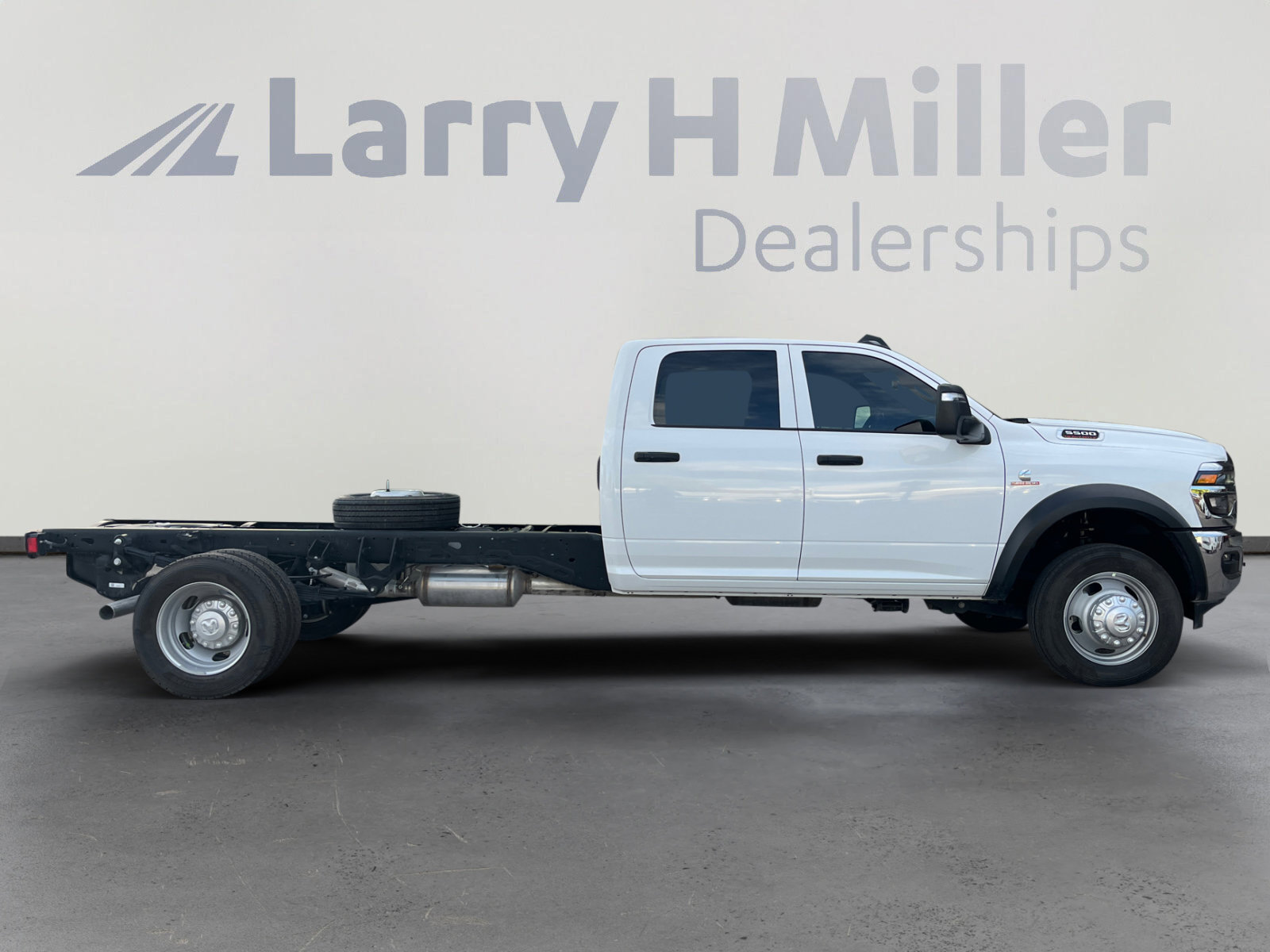 New 2026 RAM 5500 Tradesman image 6