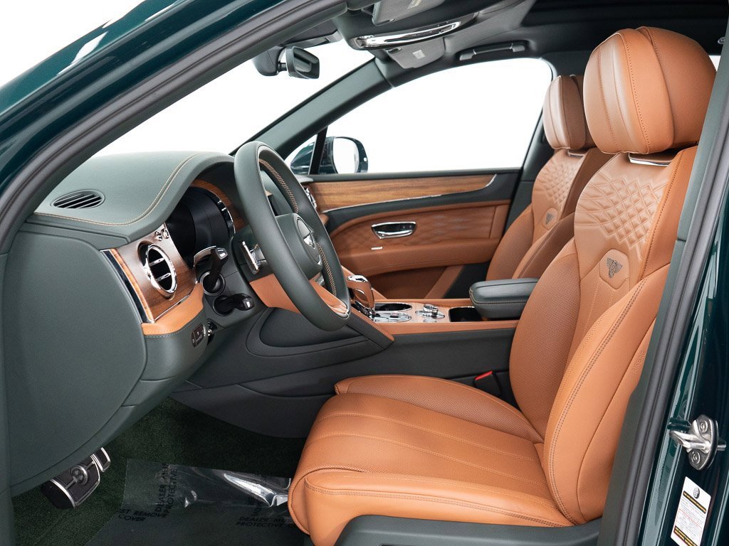 Used 2025 Bentley Bentayga Extended Wheelbase image 15