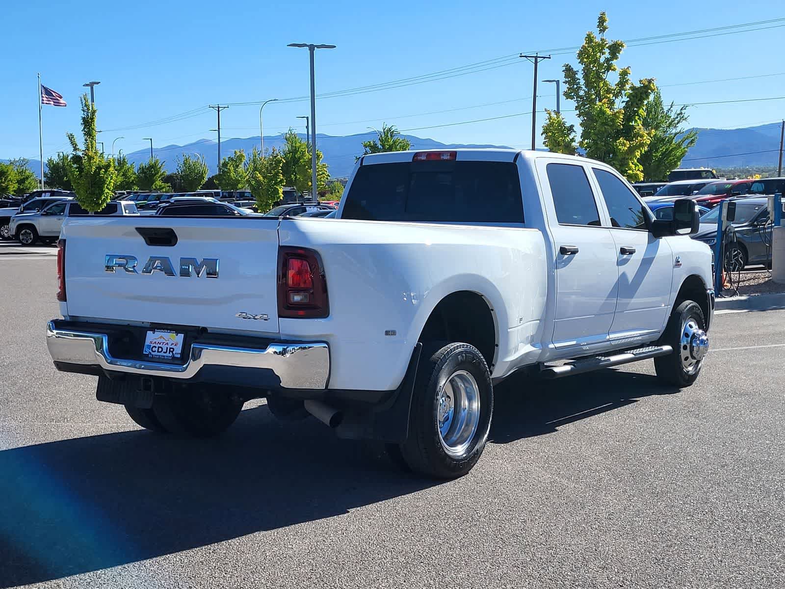 Used 2025 RAM 3500 Tradesman AWD/4WD image 5