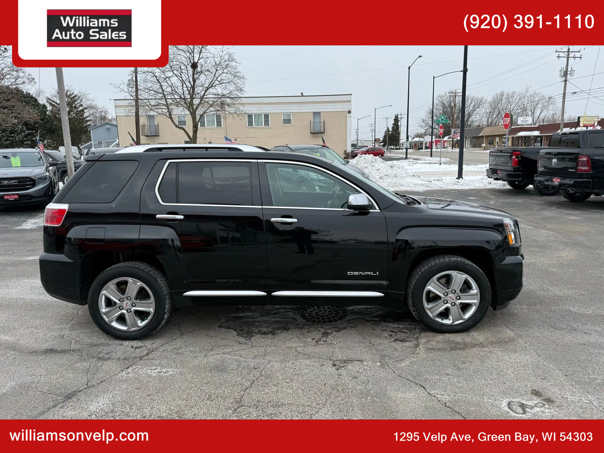 Used 2017 GMC Terrain Denali image 3