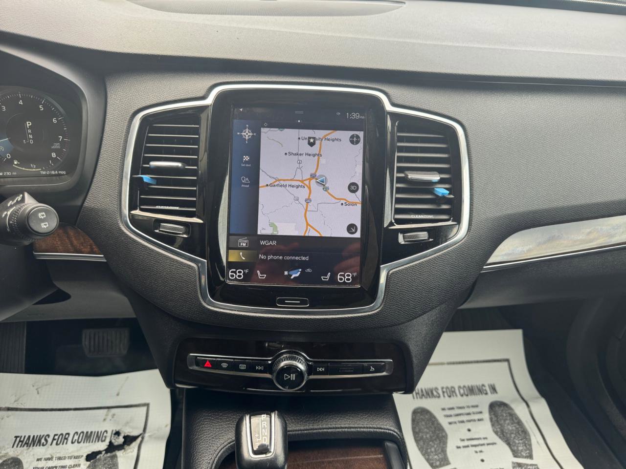 Used 2016 Volvo XC90 T6 Momentum w/ Momentum Plus Package image 9