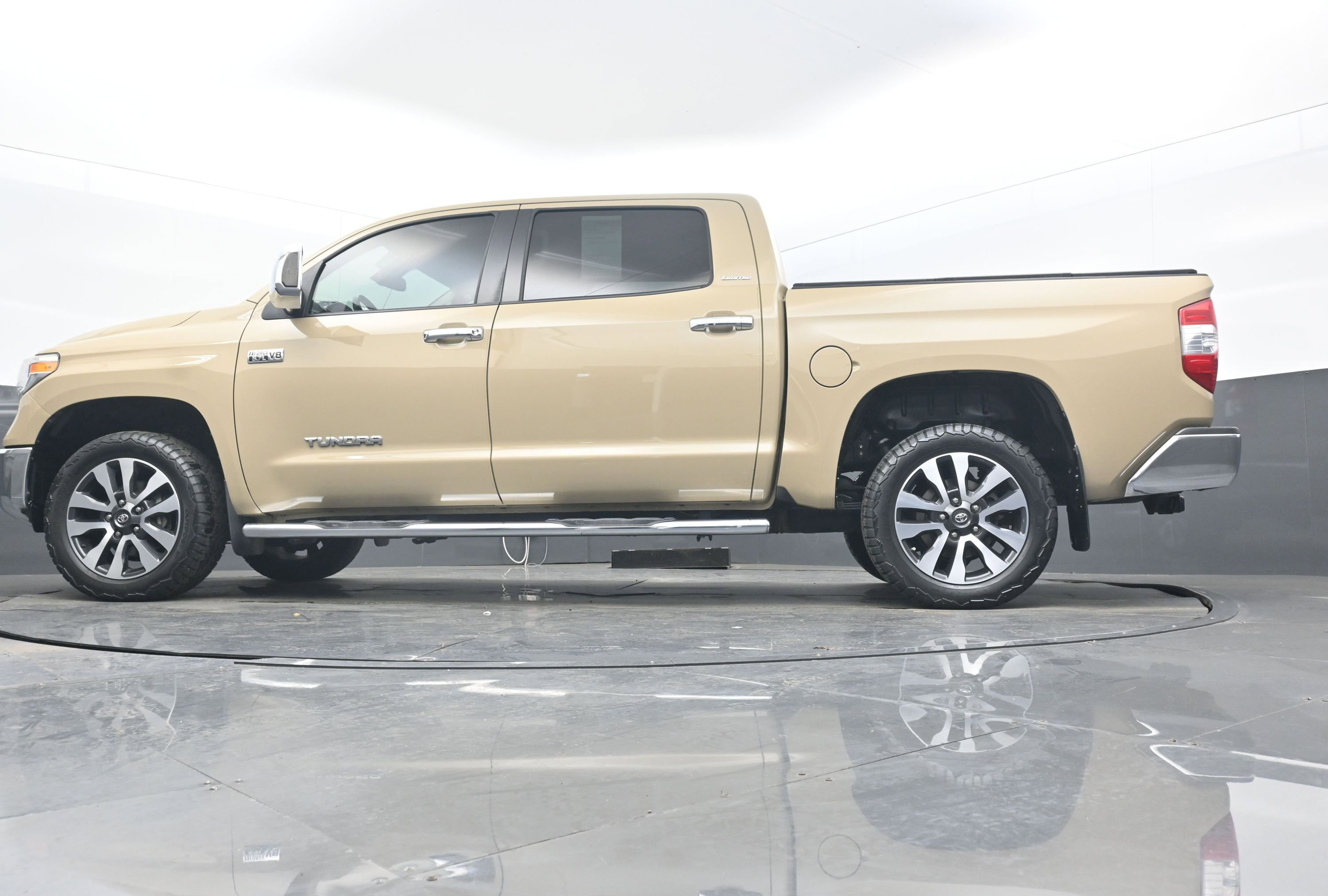 Used 2019 Toyota Tundra Limited image 21
