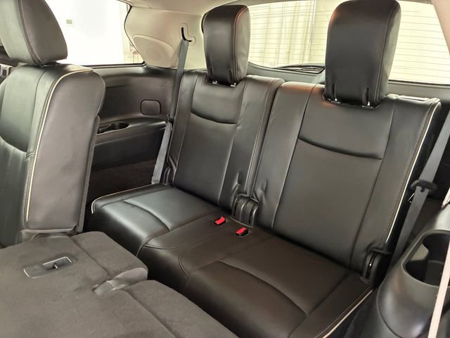 Used 2019 INFINITI QX60 Luxe w/ Essential Package image 17