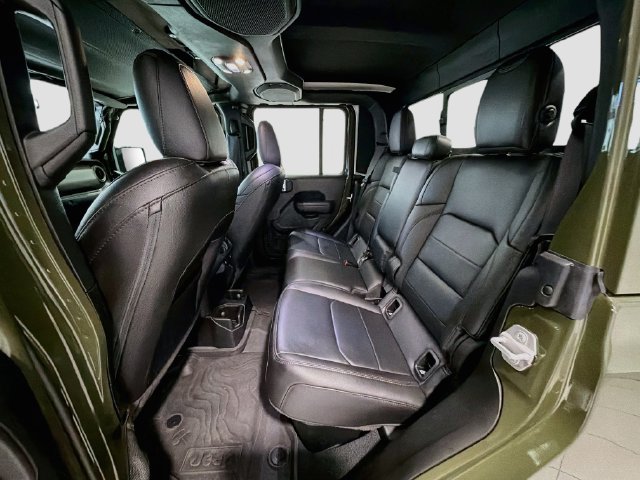 Used 2023 Jeep Gladiator Sport AWD/4WD image 21