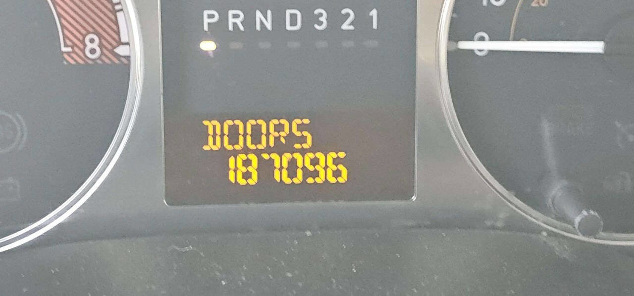 Used 2007 HUMMER H3 image 10