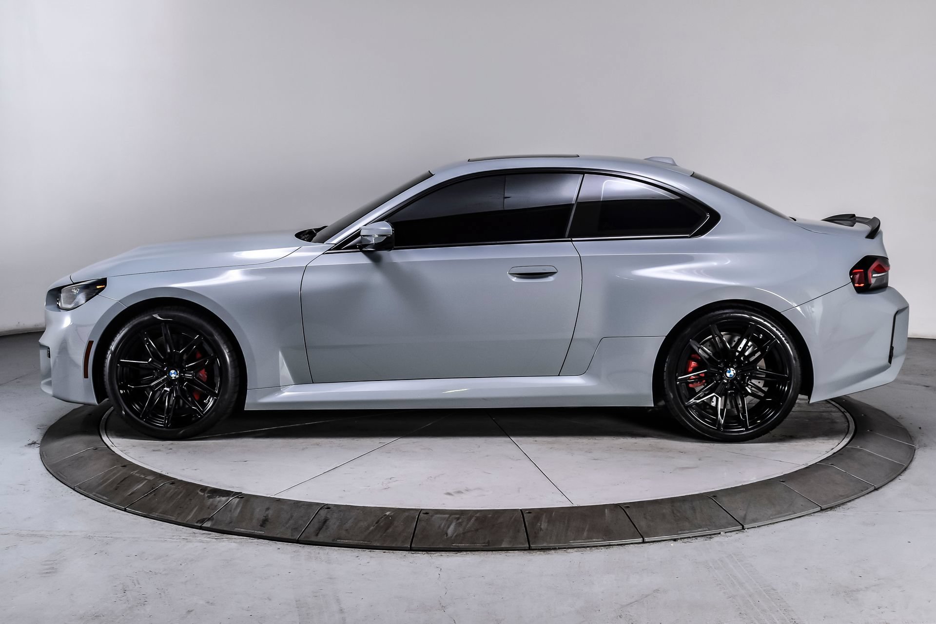 Used 2024 BMW M2 w/ Lighting Package RWD image 3