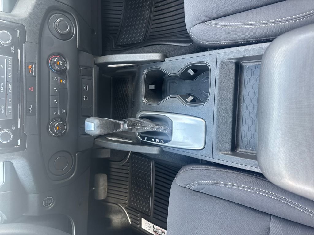 Used 2023 Nissan Frontier SV image 27